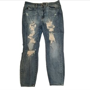 Judy Blue Boyfriend Fit Distressed Stretch Jeans